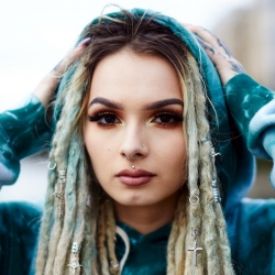 Zhavia - Zhavia